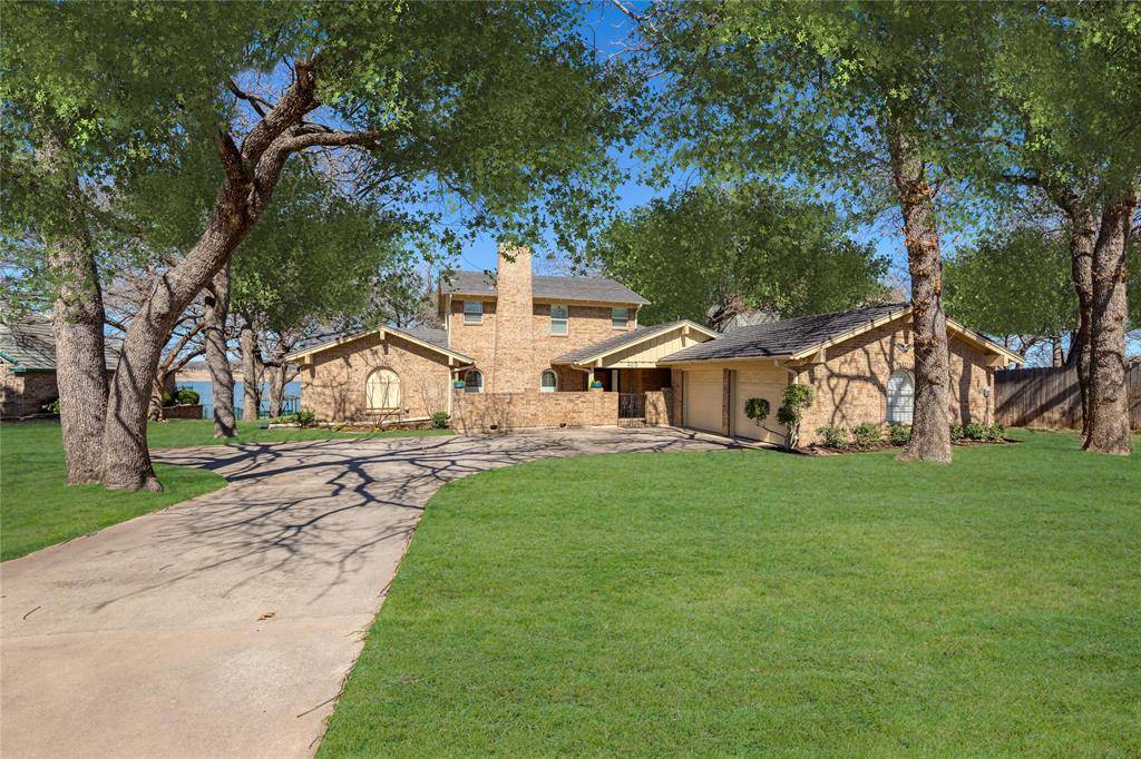 Azle, TX 76020,400 Driftwood Court