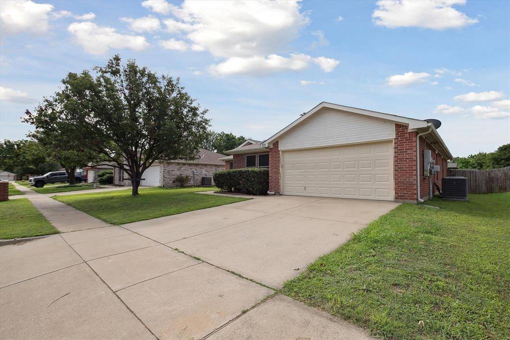 Saginaw, TX 76179,521 Ryan Street