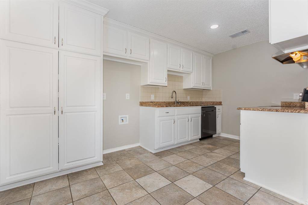 North Richland Hills, TX 76182,7300 Windhaven Road