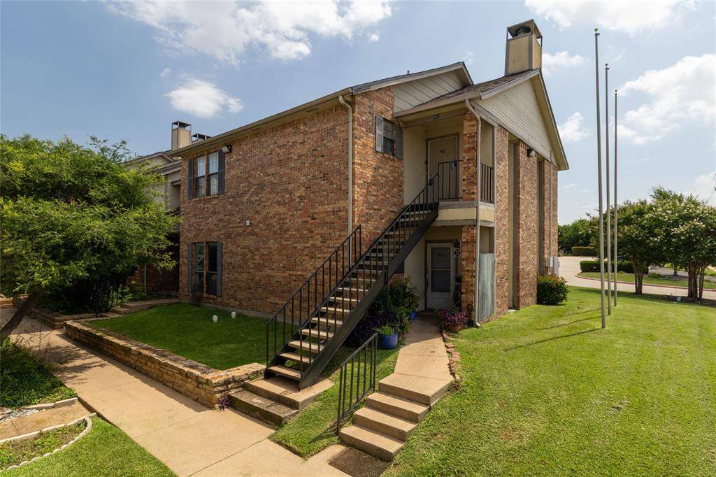 2835 Keller Springs Road #902, Carrollton, TX 75006