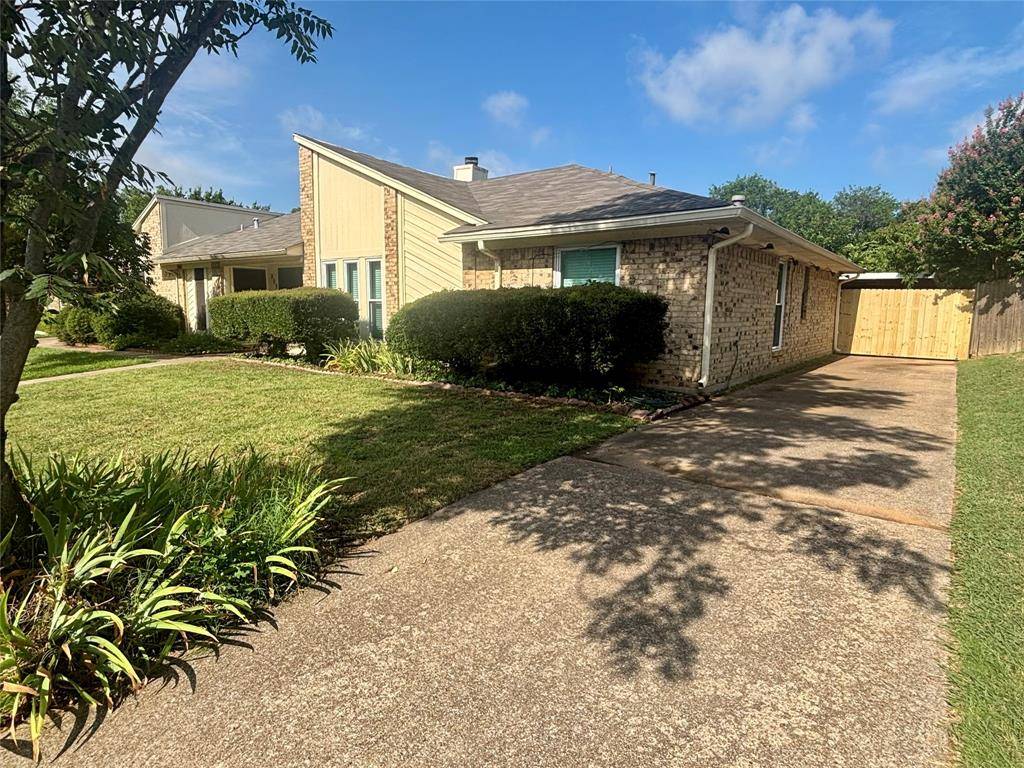 Euless, TX 76039,811 Midcreek Drive