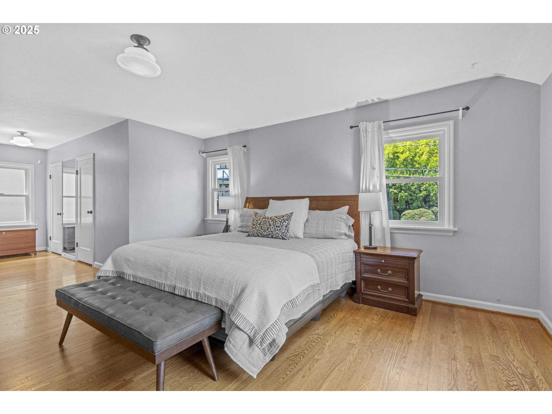 Portland, OR 97239,5707 SW MENEFEE DR