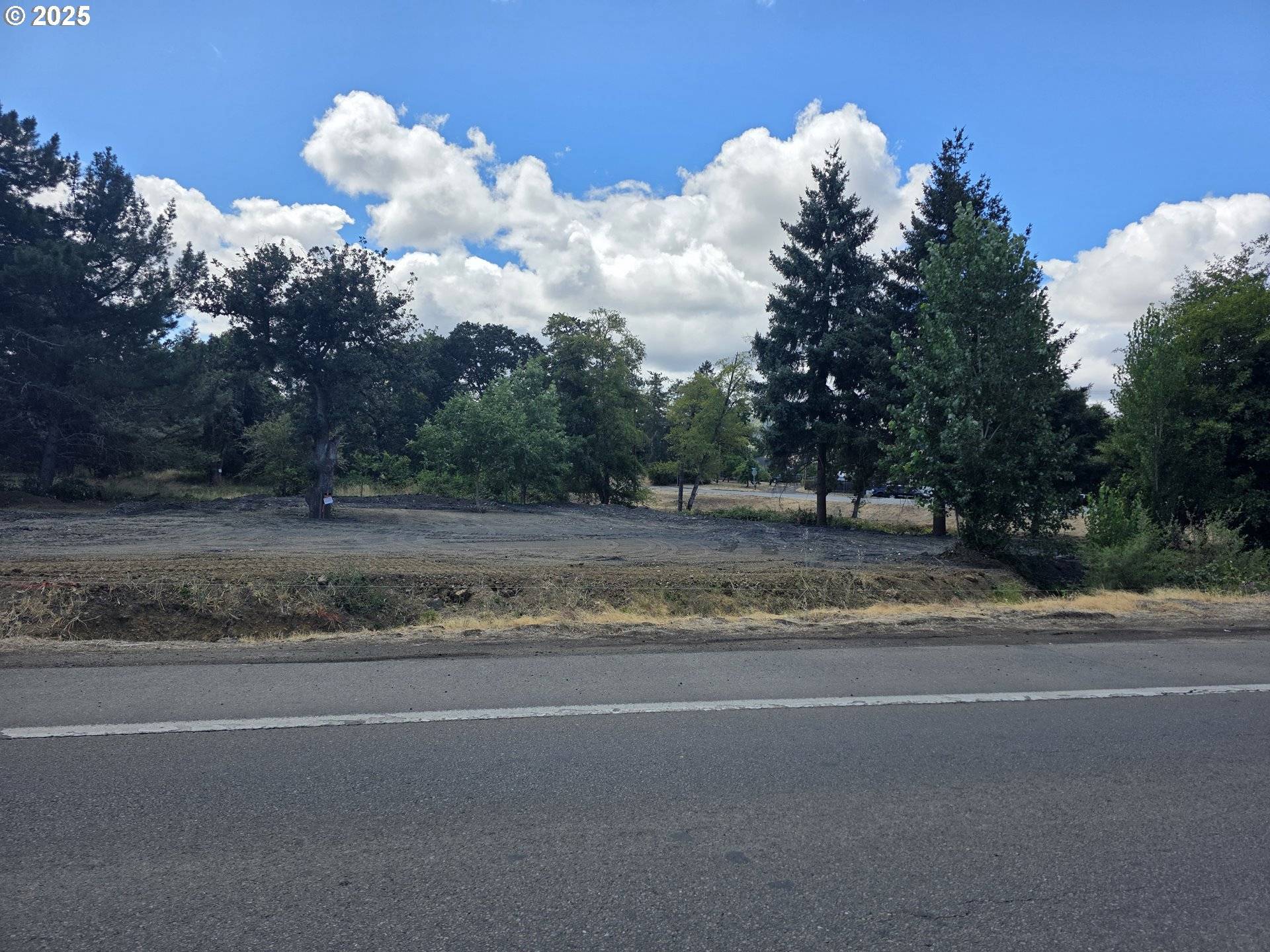 Roseburg, OR 97471,3805 CARNES RD
