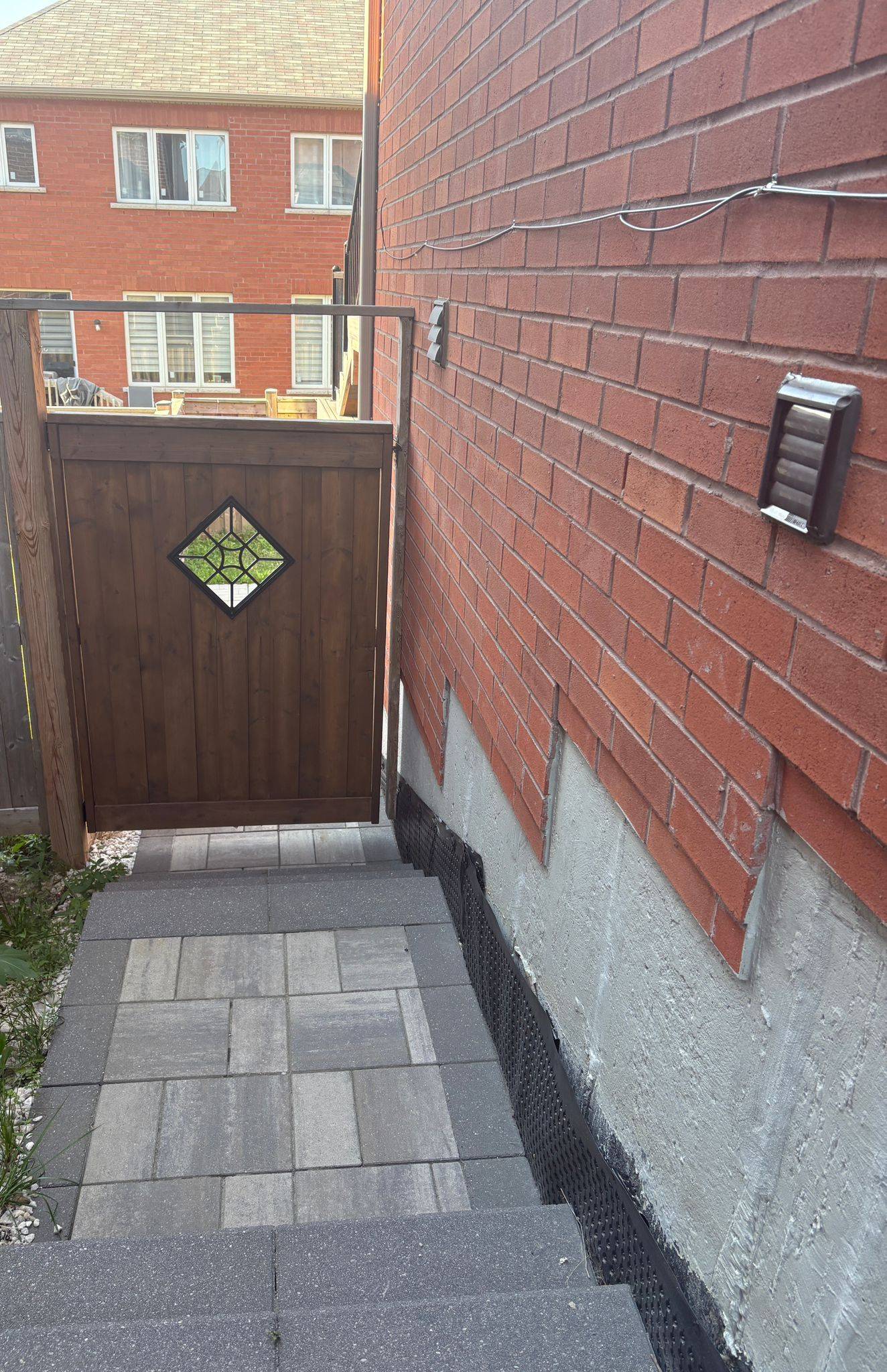 Richmond Hill, ON L4E 0X6,12 Collin CT #BSMT