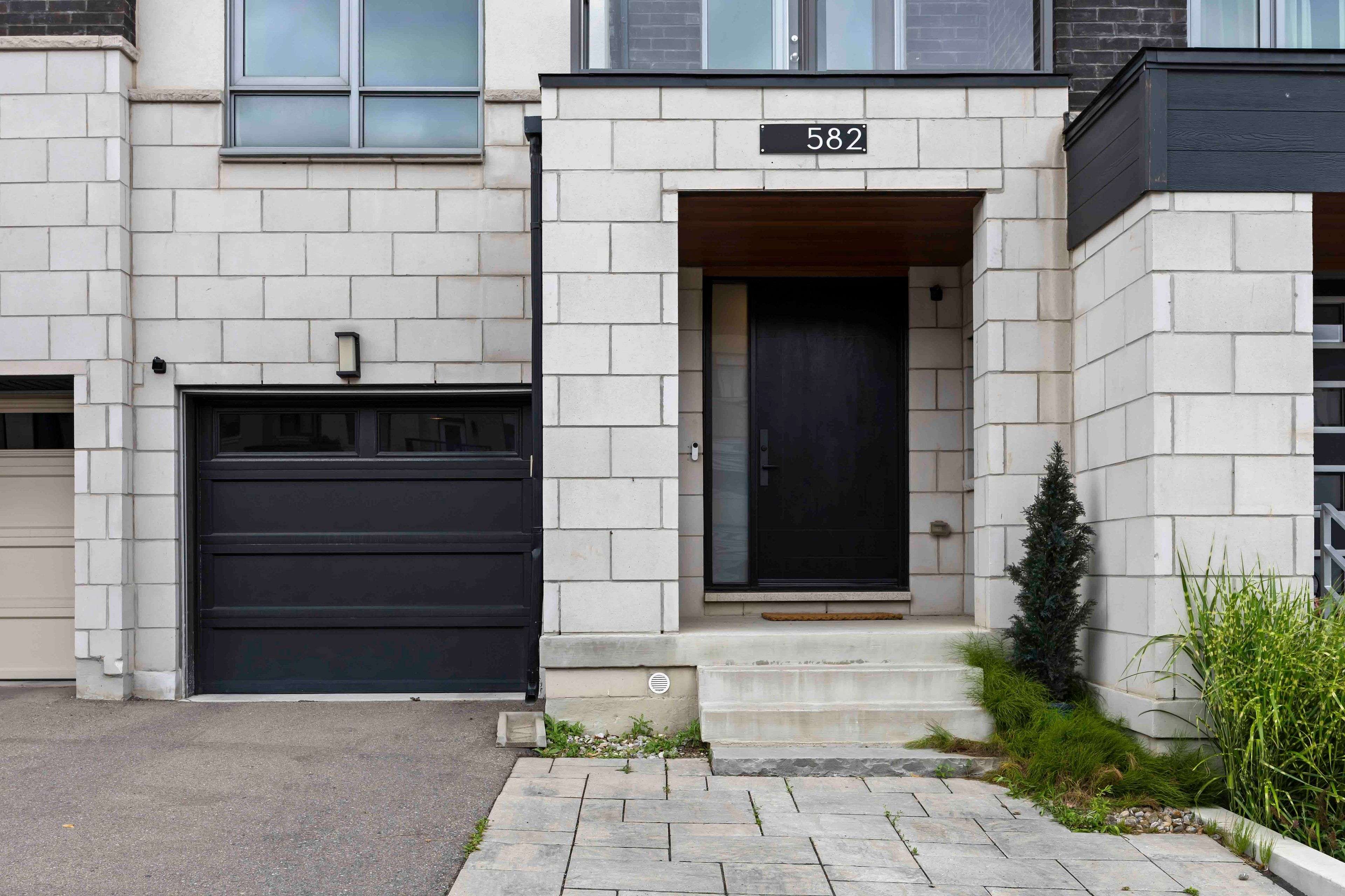 Vaughan, ON L6A 4Z8,582 Marc Santi BLVD