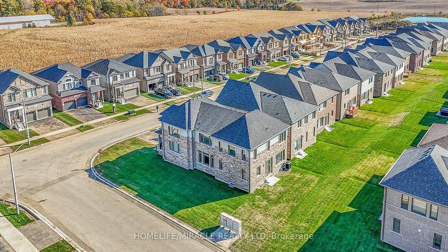 North Dumfries, ON N0B 1E0,58 Mary Watson ST