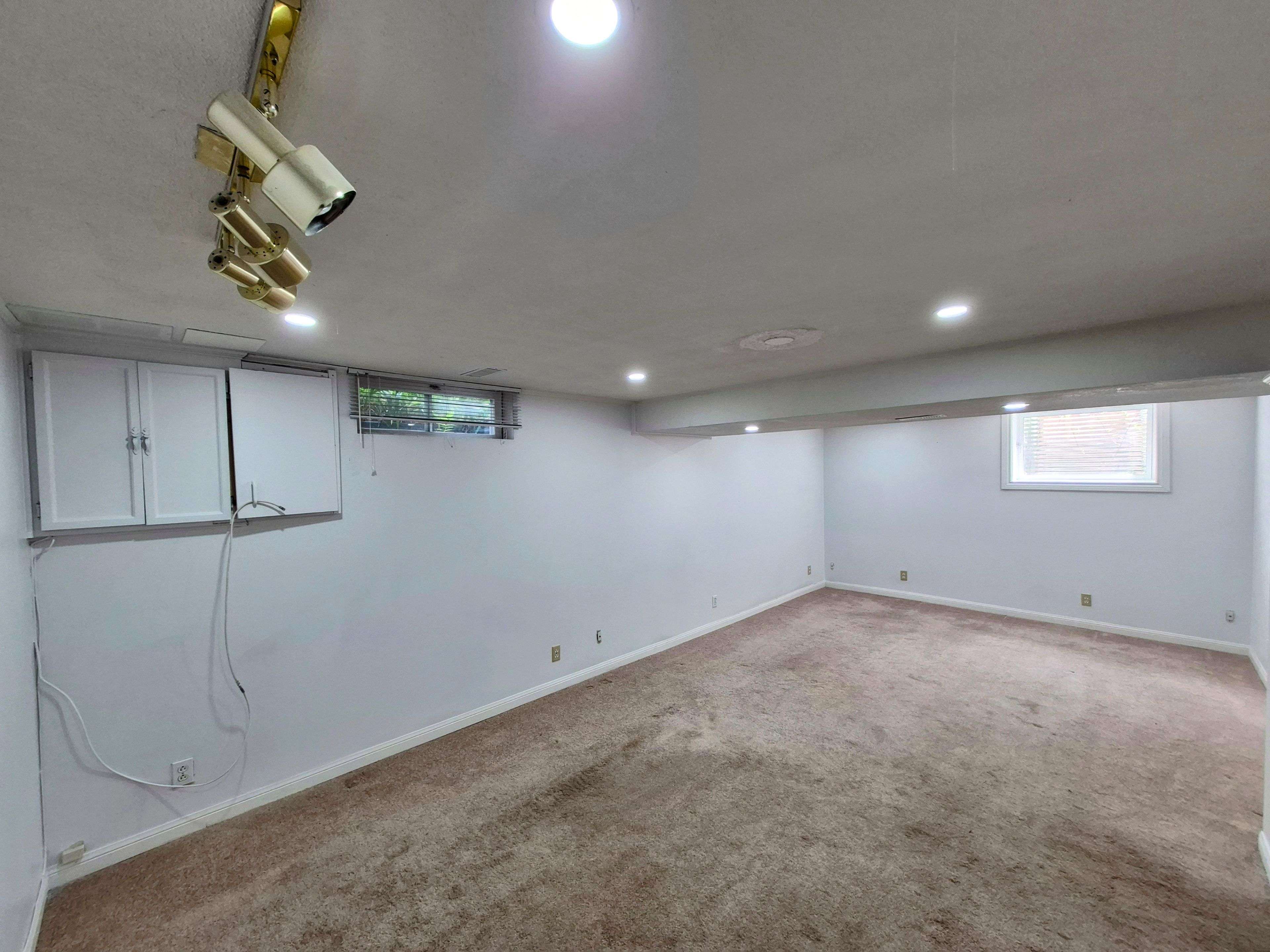Kitchener, ON N2B 2P9,37 Montcalm DR E #Lower