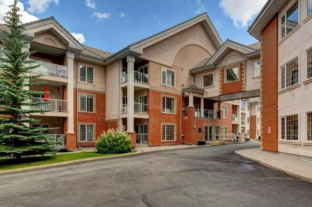 Calgary, AB T3L 2M2,223 Tuscany Springs BLVD NW #292