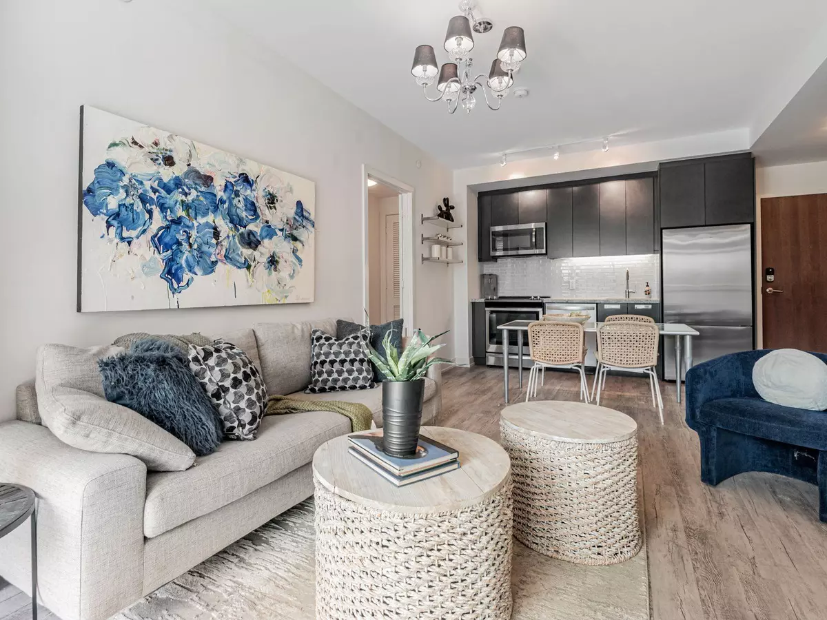 Innisfil, ON L9S 0M3,333 Sea Ray AVE #D201