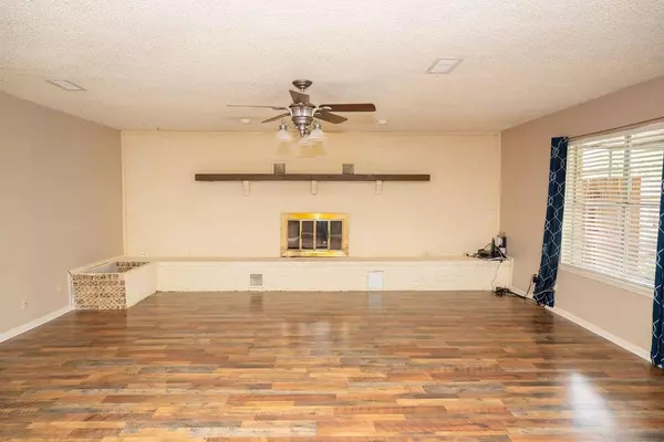 Wichita Falls, TX 76308,4648 University Avenue