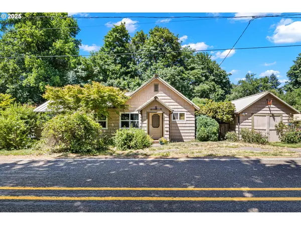 42799 LEABURG DR, Walterville, OR 97489