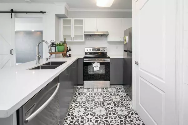 Toronto C14, ON M2N 6Z5,188 Doris AVE #807