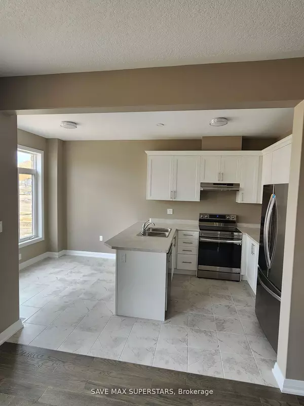 Barrie, ON L9J 0K6,51 COPPERHILL HTS