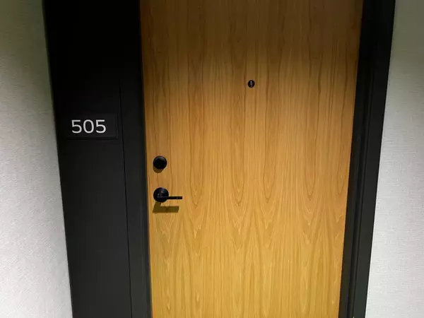 Mississauga, ON L5M 2T2,2495 Eglinton AVE W #505