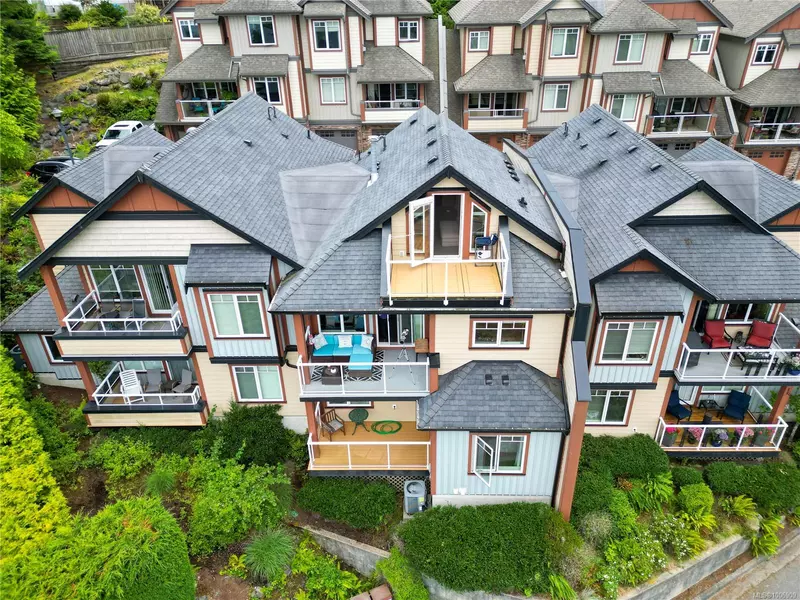 4715 Skyline Way #102, Nanaimo, BC V9T 0C1