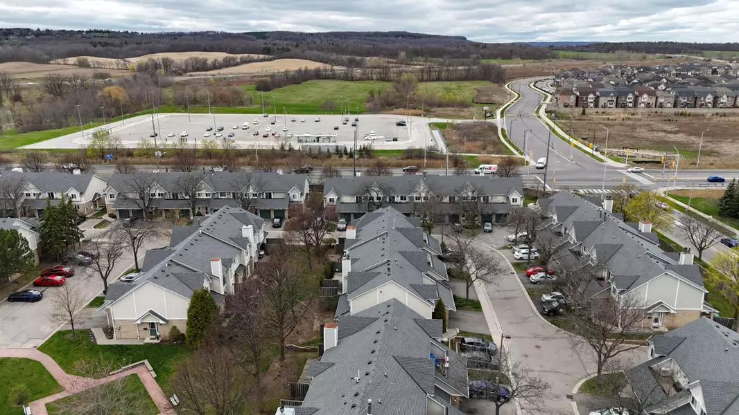 2530 Northampton BLVD #30, Burlington, ON L7M 4B4