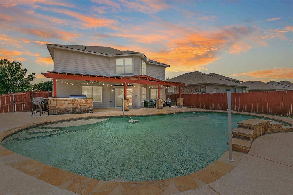 2153 Valley Forge Trail, Fort Worth, TX 76177