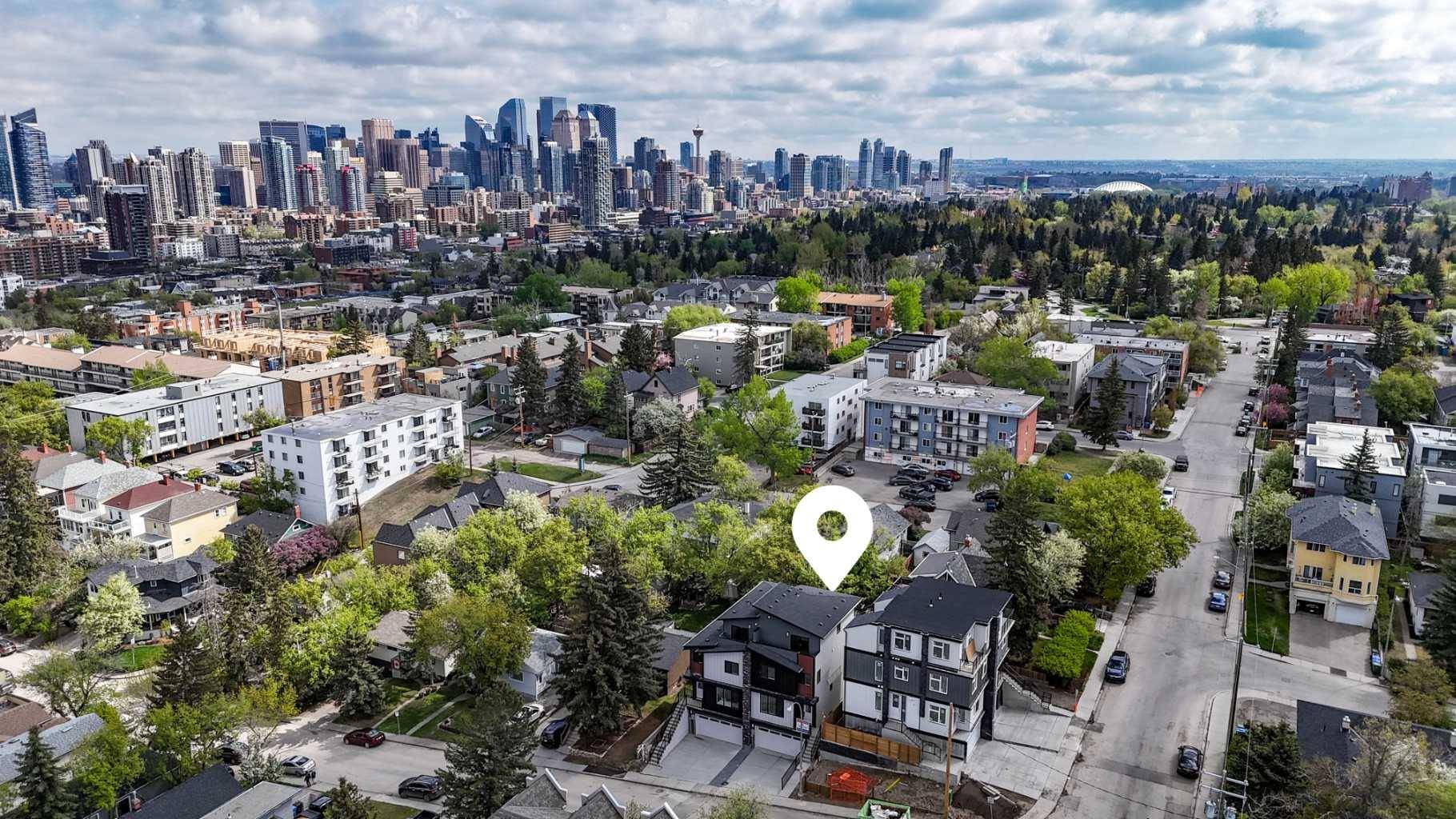 Calgary, AB T2T 4E9,2518 16 ST SW
