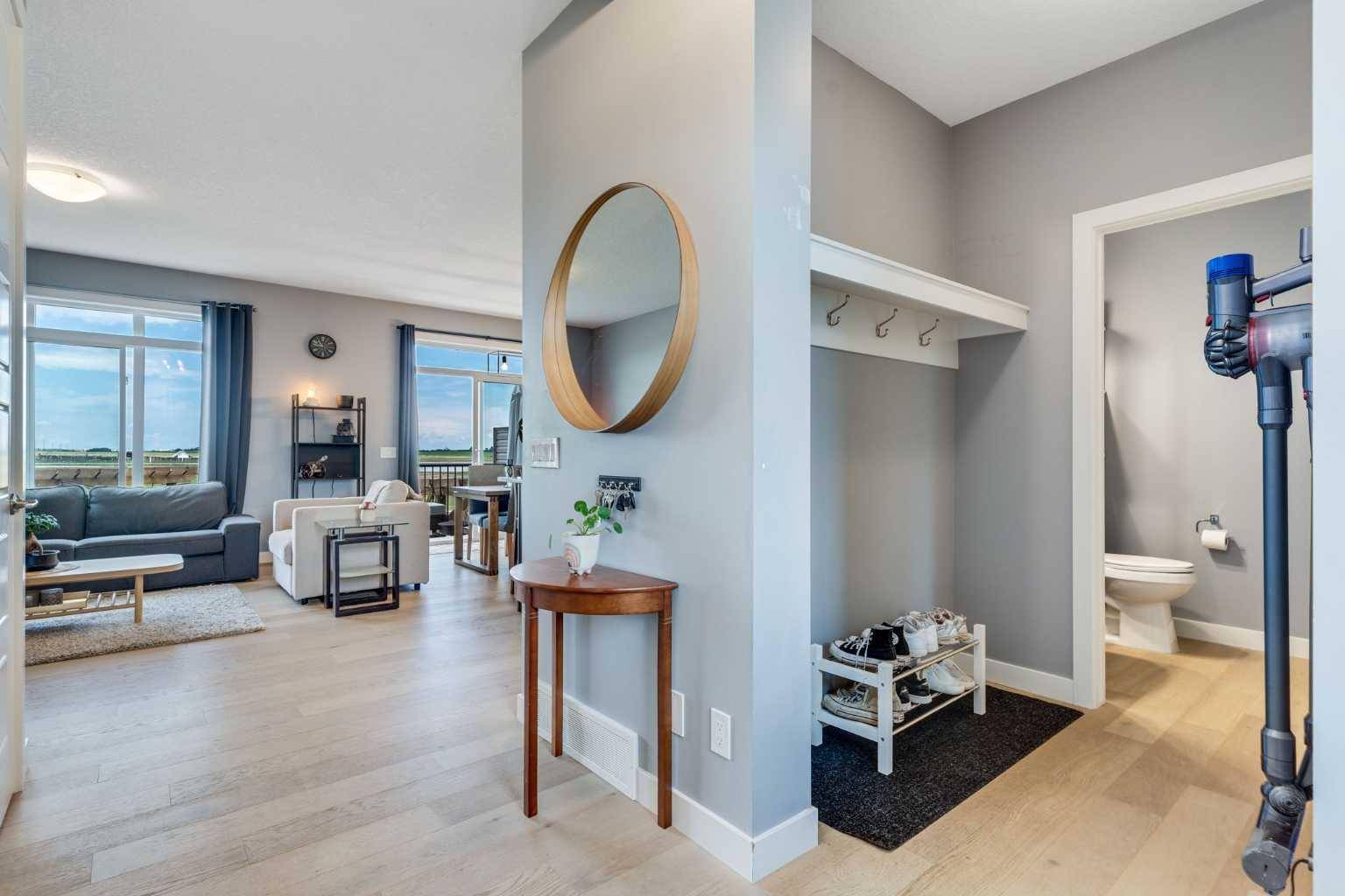 Chestermere, AB T1X1Y7,808 Marina DR