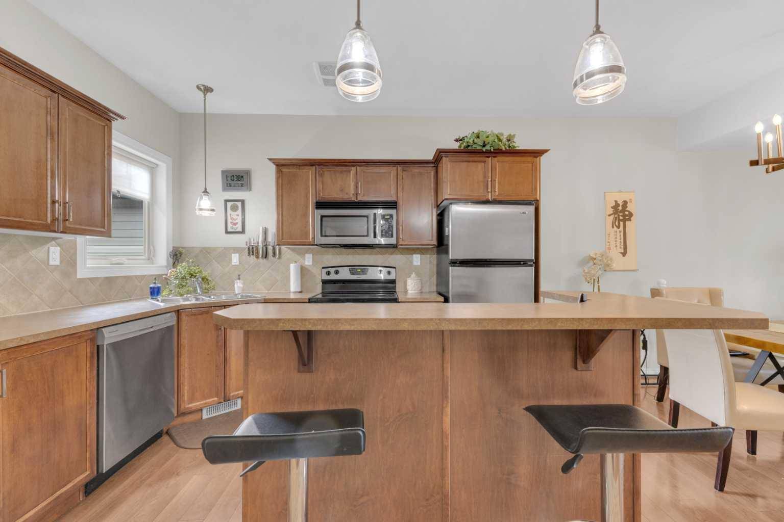 Red Deer, AB T4R 0L1,150 Vanier DR #407