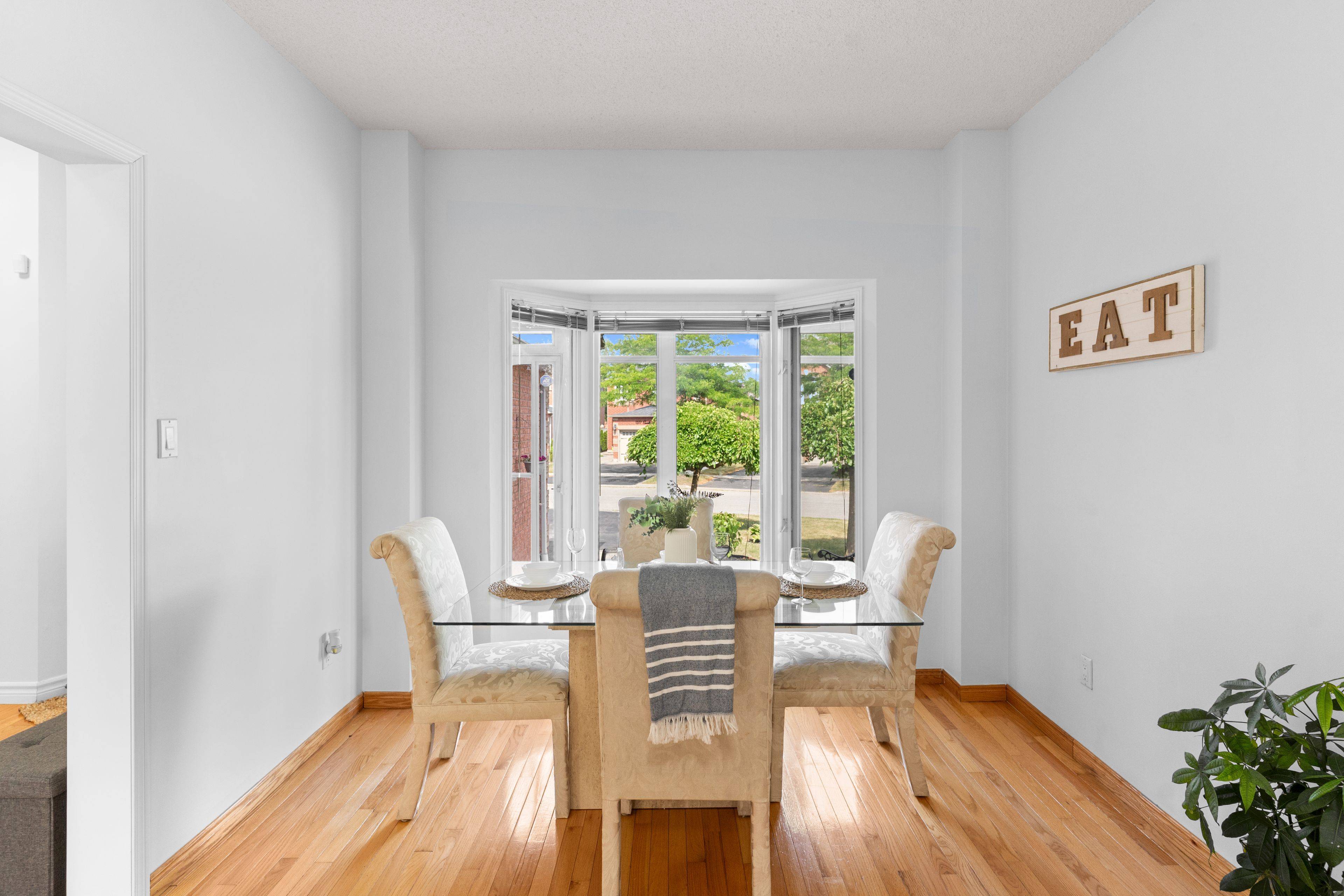 Pickering, ON L1V 6Y6,1520 Sandhurst CRES