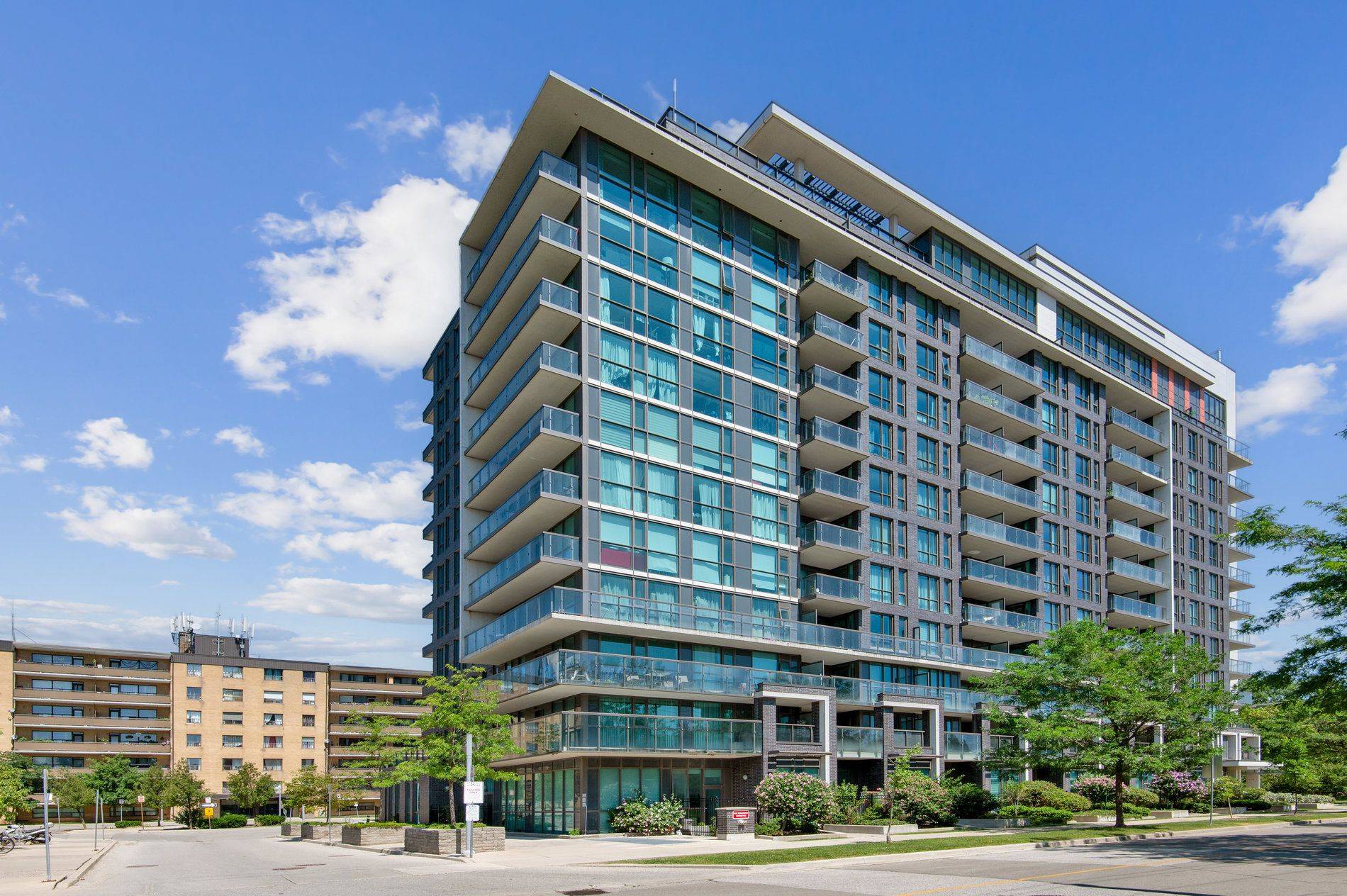 80 Esther Lorrie DR #607, Toronto W10, ON M9W 0C6