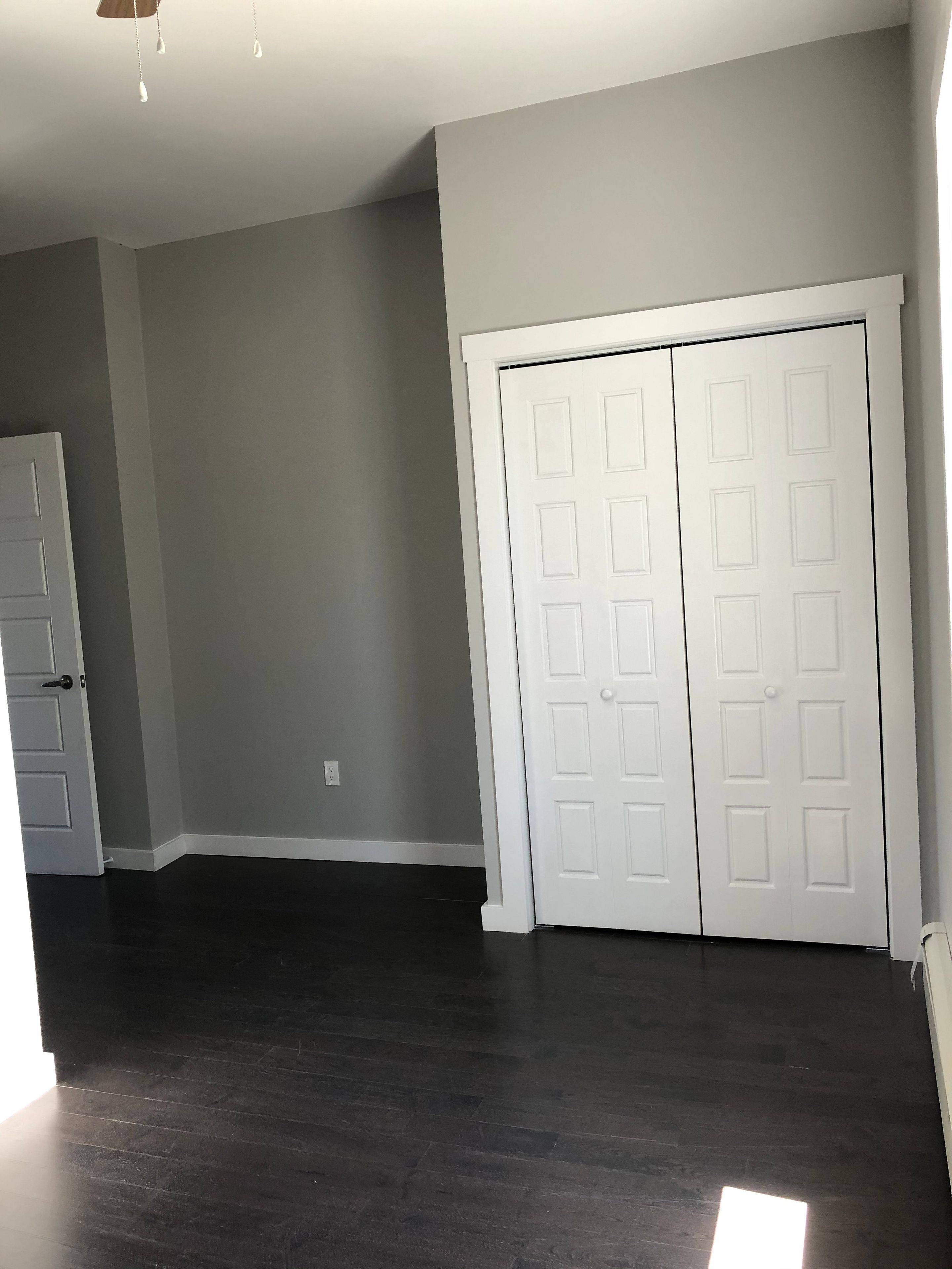 Hanover, ON N4N 2J7,552 7th AVE