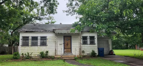 920 E Evergreen Street,  Mexia,  TX 76667