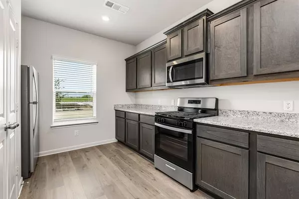 Venus, TX 76084,512 A D Crain Street