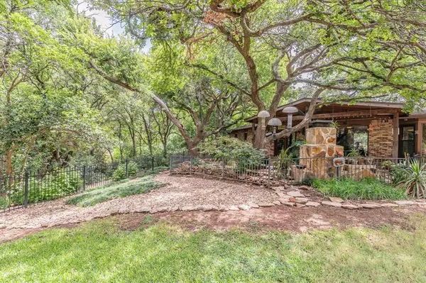 Fort Worth, TX 76109,4200 Westmont Court