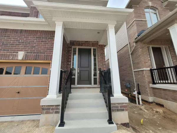 Kitchener, ON N2R 0S6,70 Georgina ST