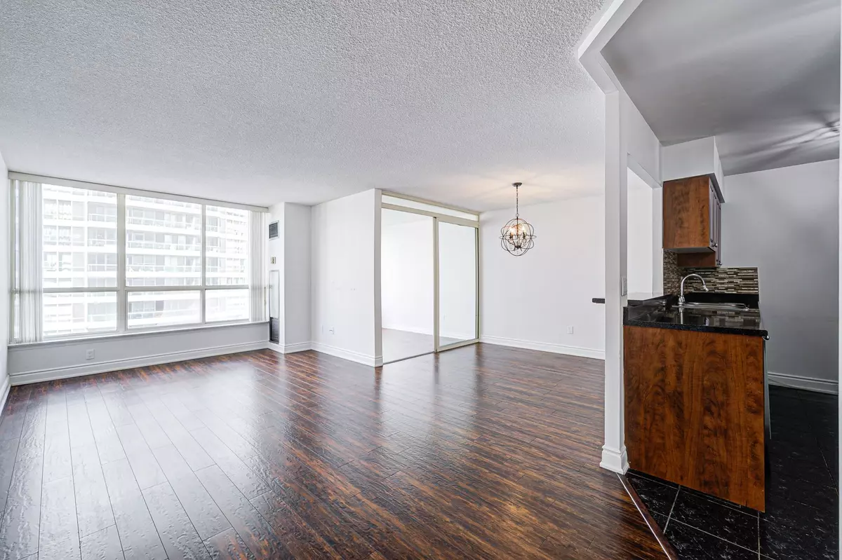 Mississauga, ON L5B 3Z3,55 Elm DR NW #1710