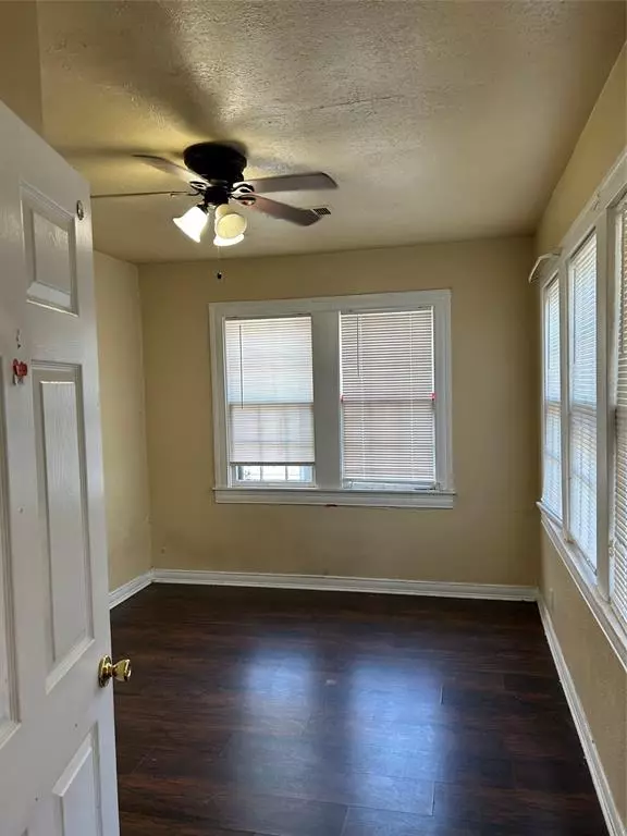 Dallas, TX 75215,2426 Jordan Street