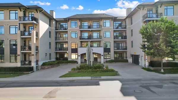 Dows Lake - Civic Hospital And Area, ON K1S 5A4,808 Bronson AVE #114