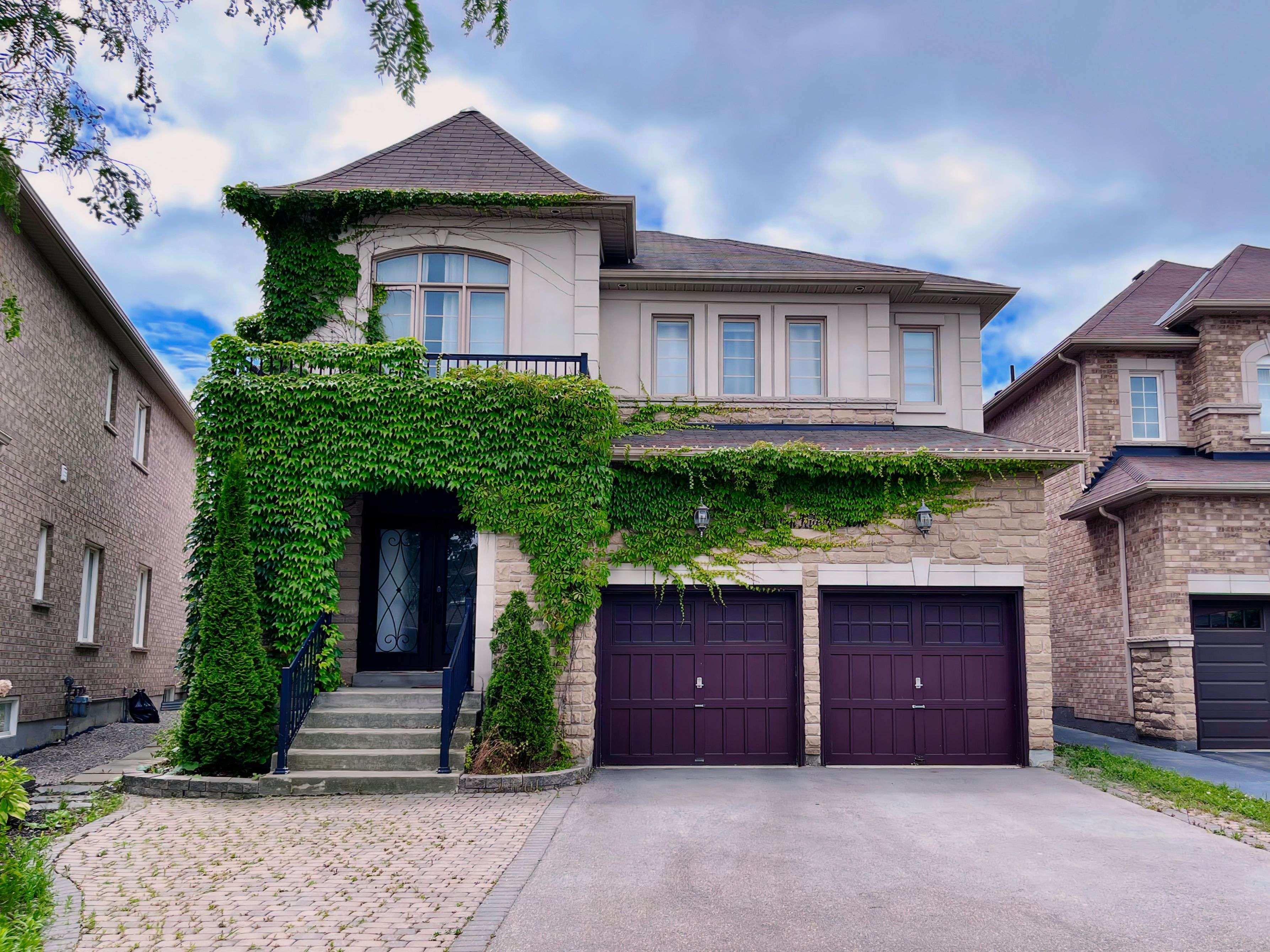 311 Twin Hills CRES, Vaughan, ON L4H 0H4