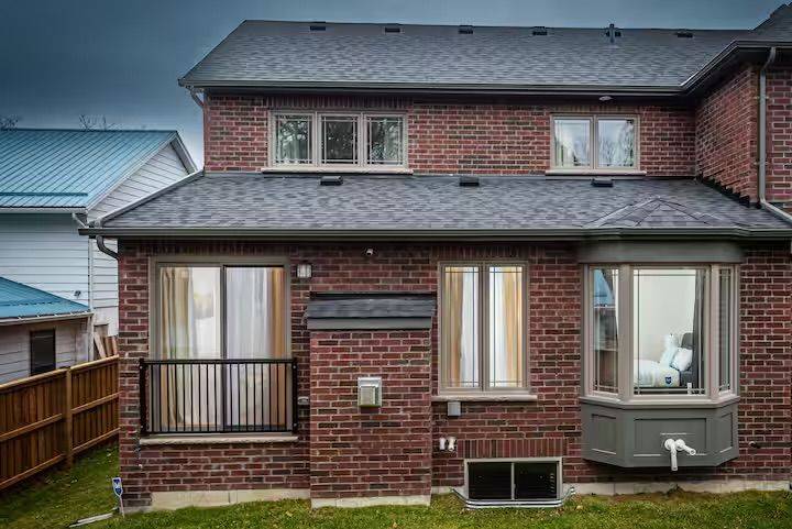 Cobourg, ON K9A 3T7,438E Orchard AVE