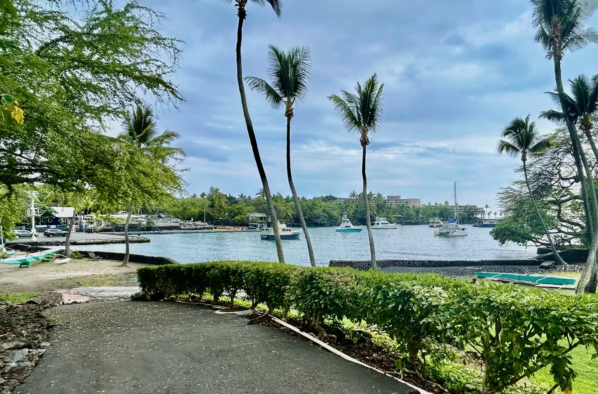 Kailua-kona, HI 96740,78-7100 KAMEHAMEHA III RD #306