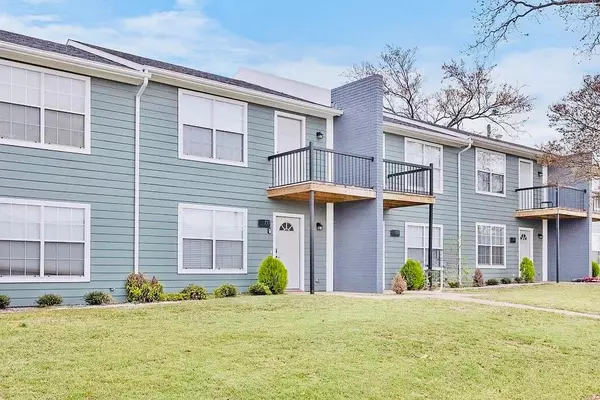 705 W Crawford Street #705, Denison, TX 75020