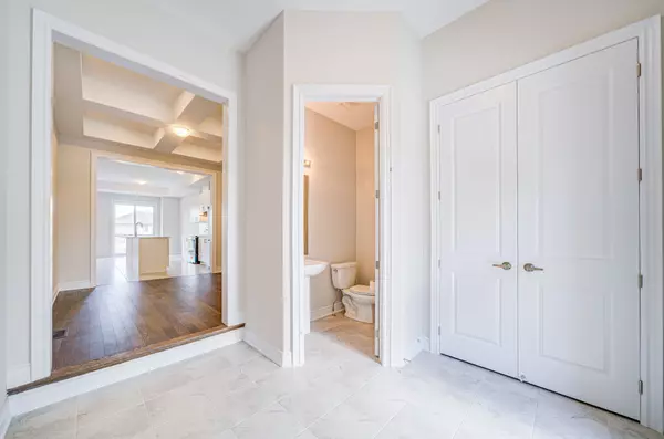 Oakville, ON L6H 7Z4,3081 Perkins WAY