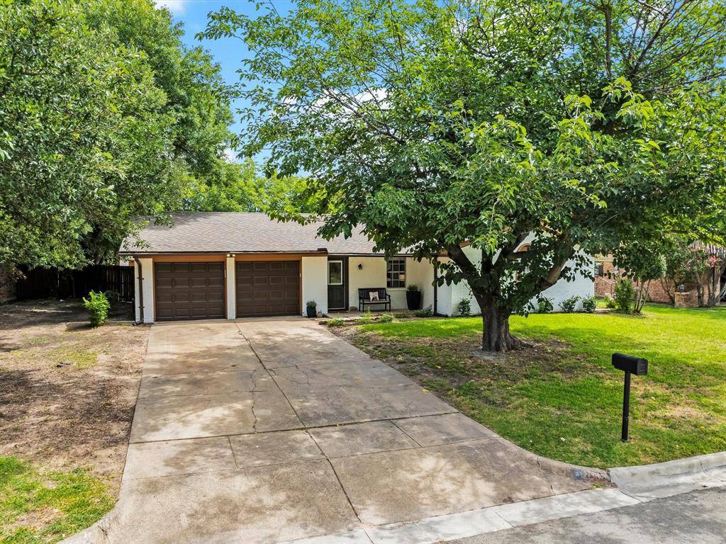 Benbrook, TX 76126,805 Keller Avenue