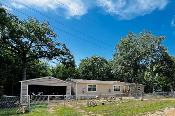 109 Zuni Street, Mabank, TX 75156