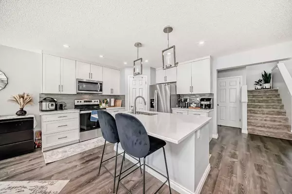 Calgary, AB T3G 4W8,230 Citadel WAY Northwest