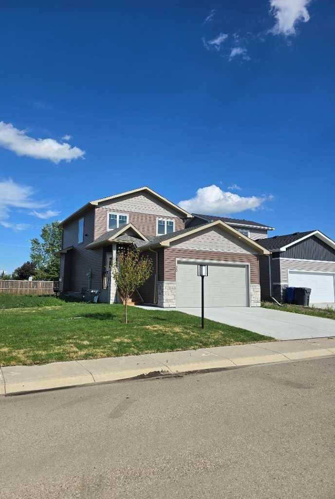 30 Clover CRES, Beiseker, AB T0M0G0