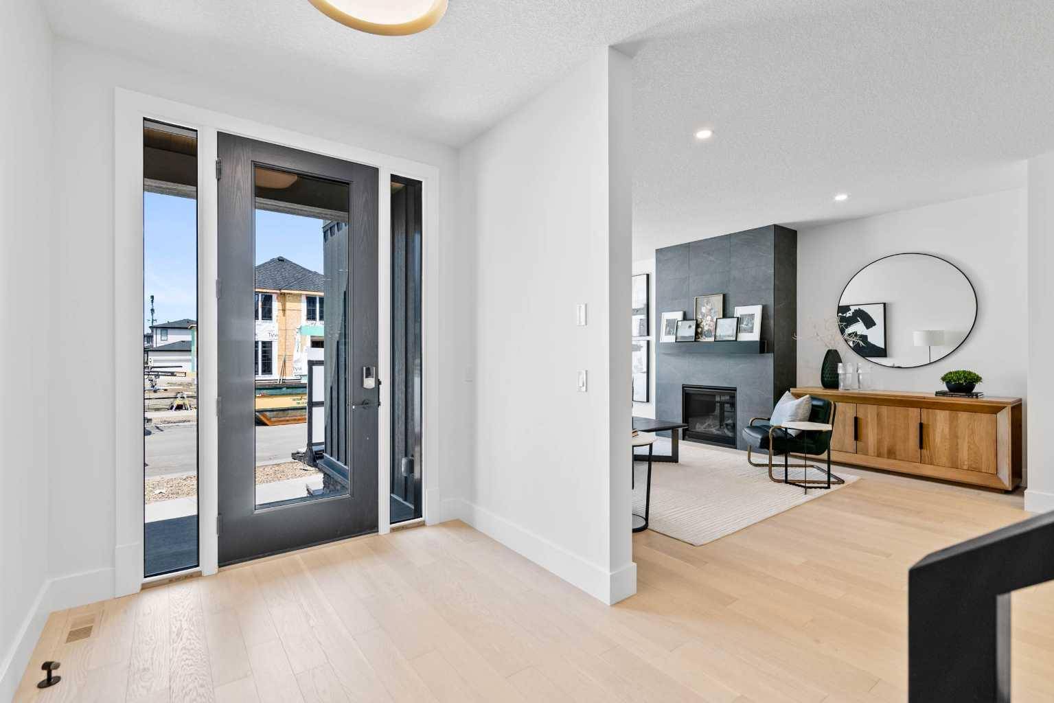 Calgary, AB T3E 8H4,227 Calais DR Southwest