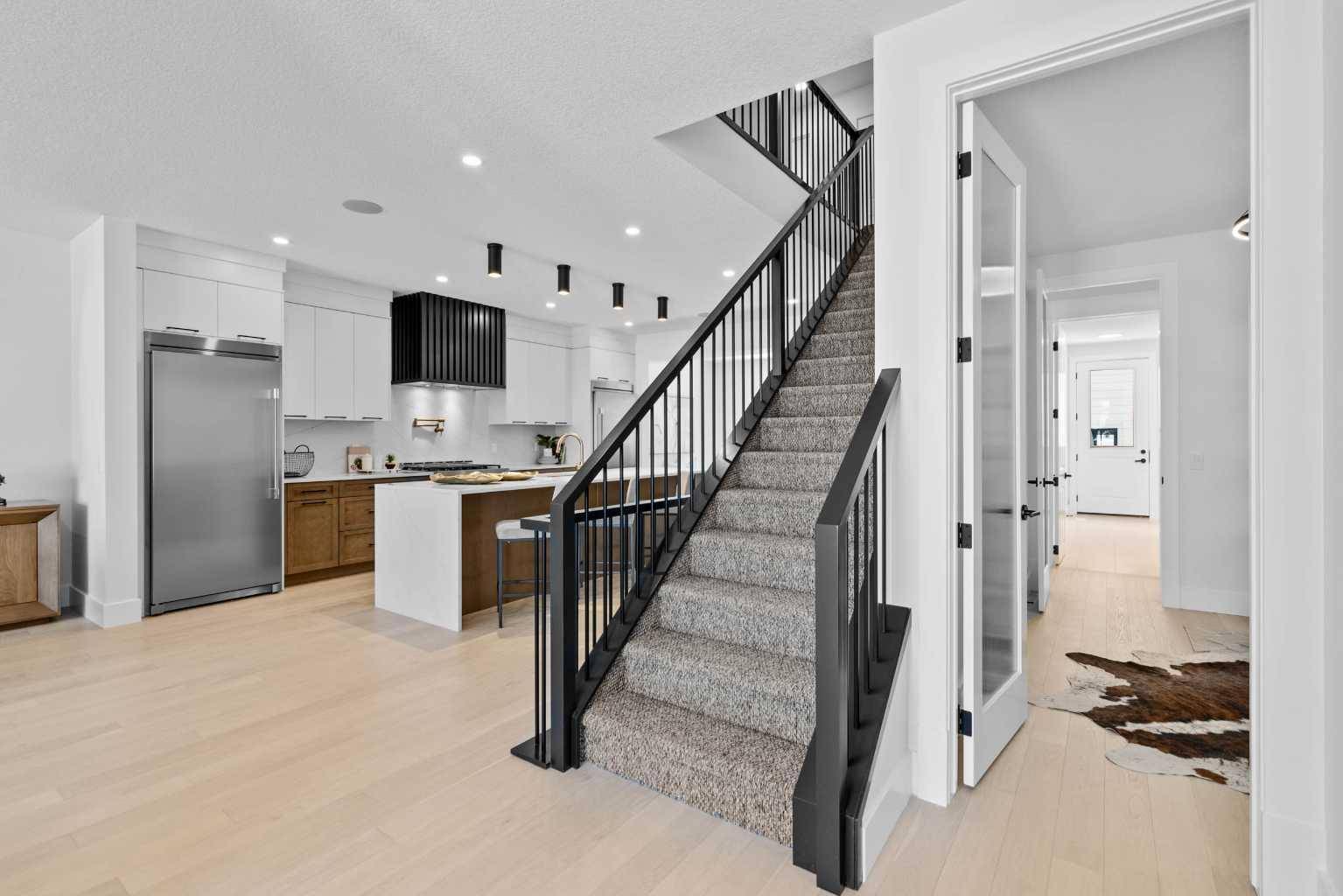 Calgary, AB T3E 8H4,227 Calais DR Southwest