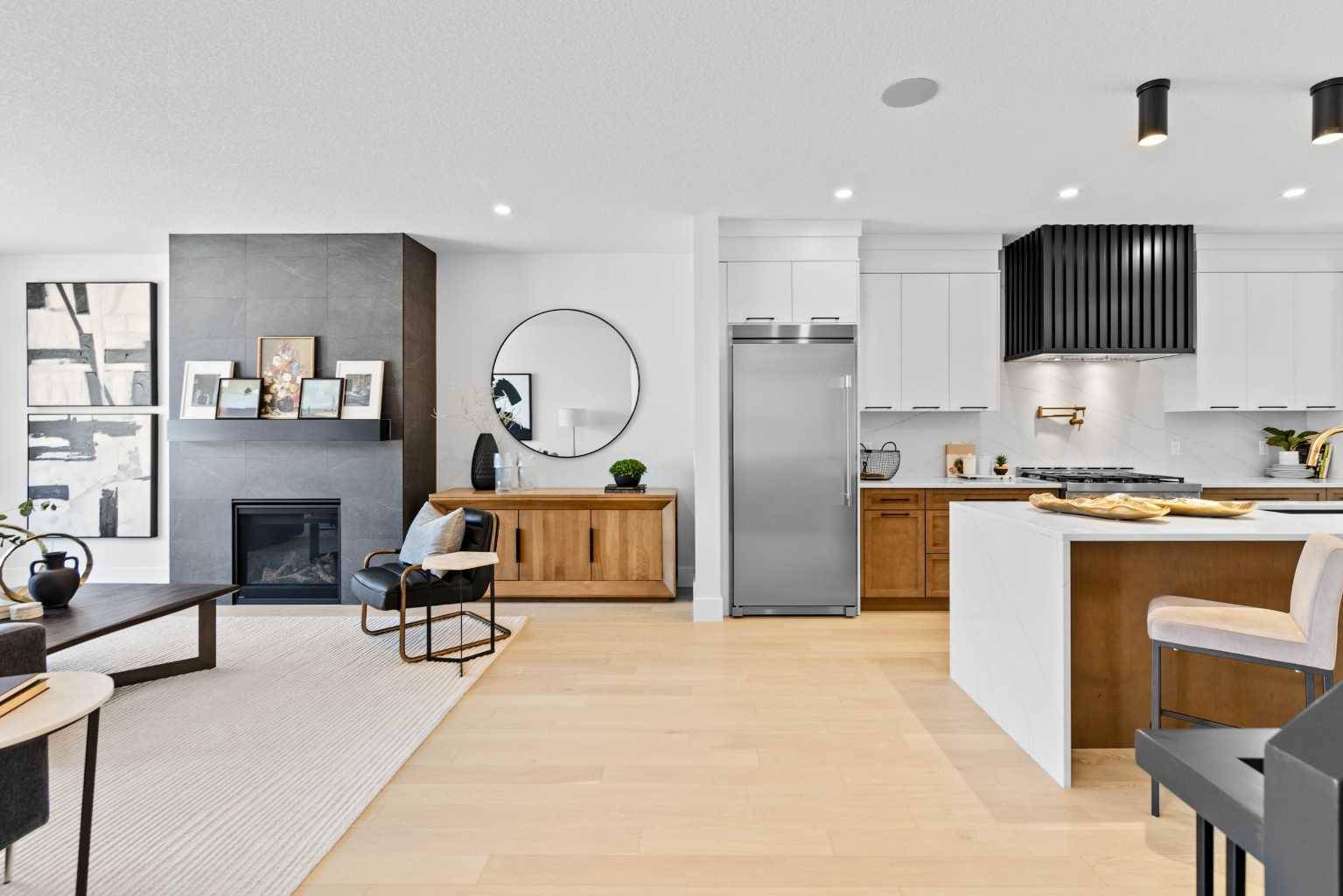 Calgary, AB T3E 8H4,227 Calais DR Southwest