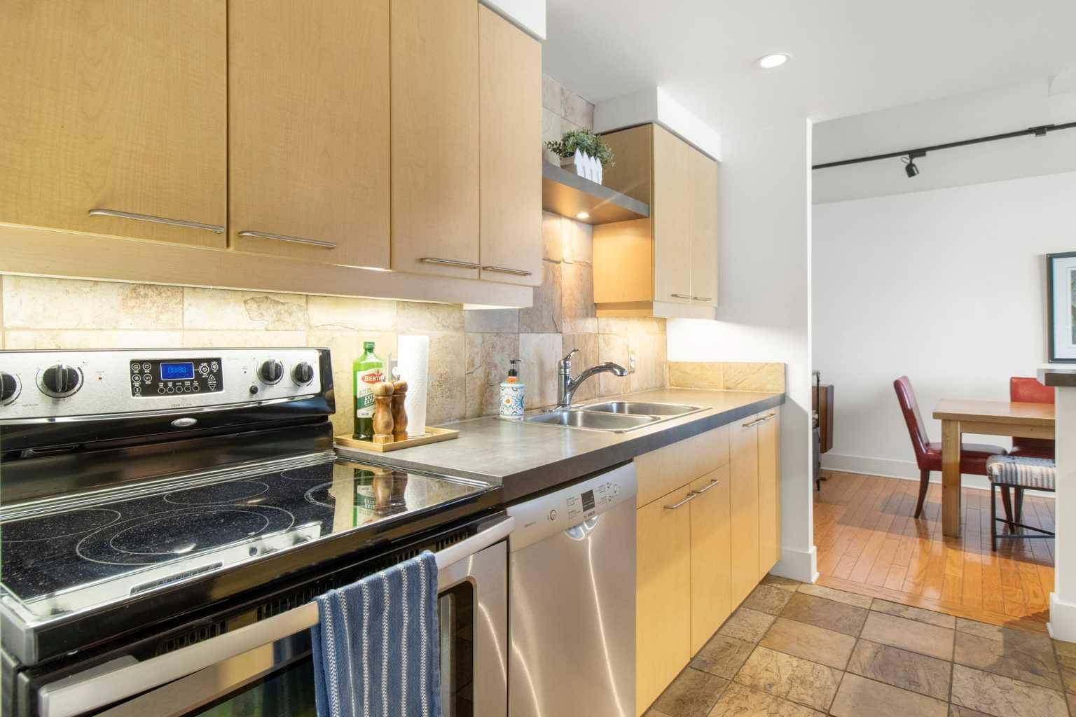 Calgary, AB T2S0K8,133 25 AVE Southwest #7B