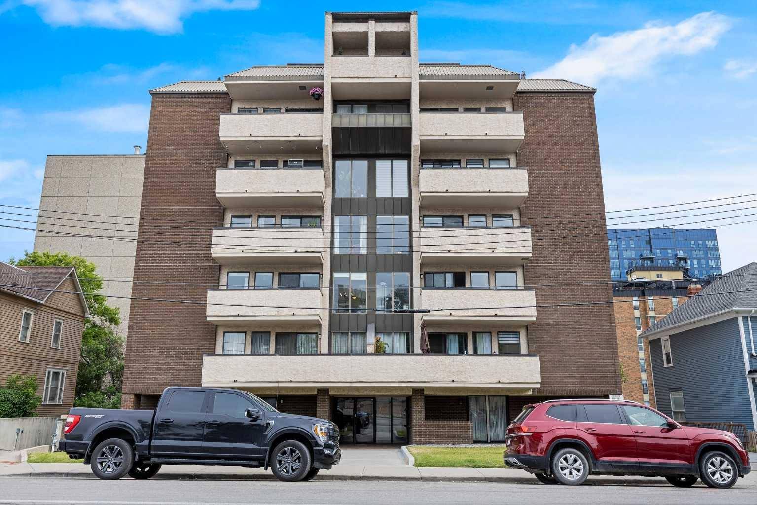 Calgary, AB T2R 0P9,330 15 AVE SW #306