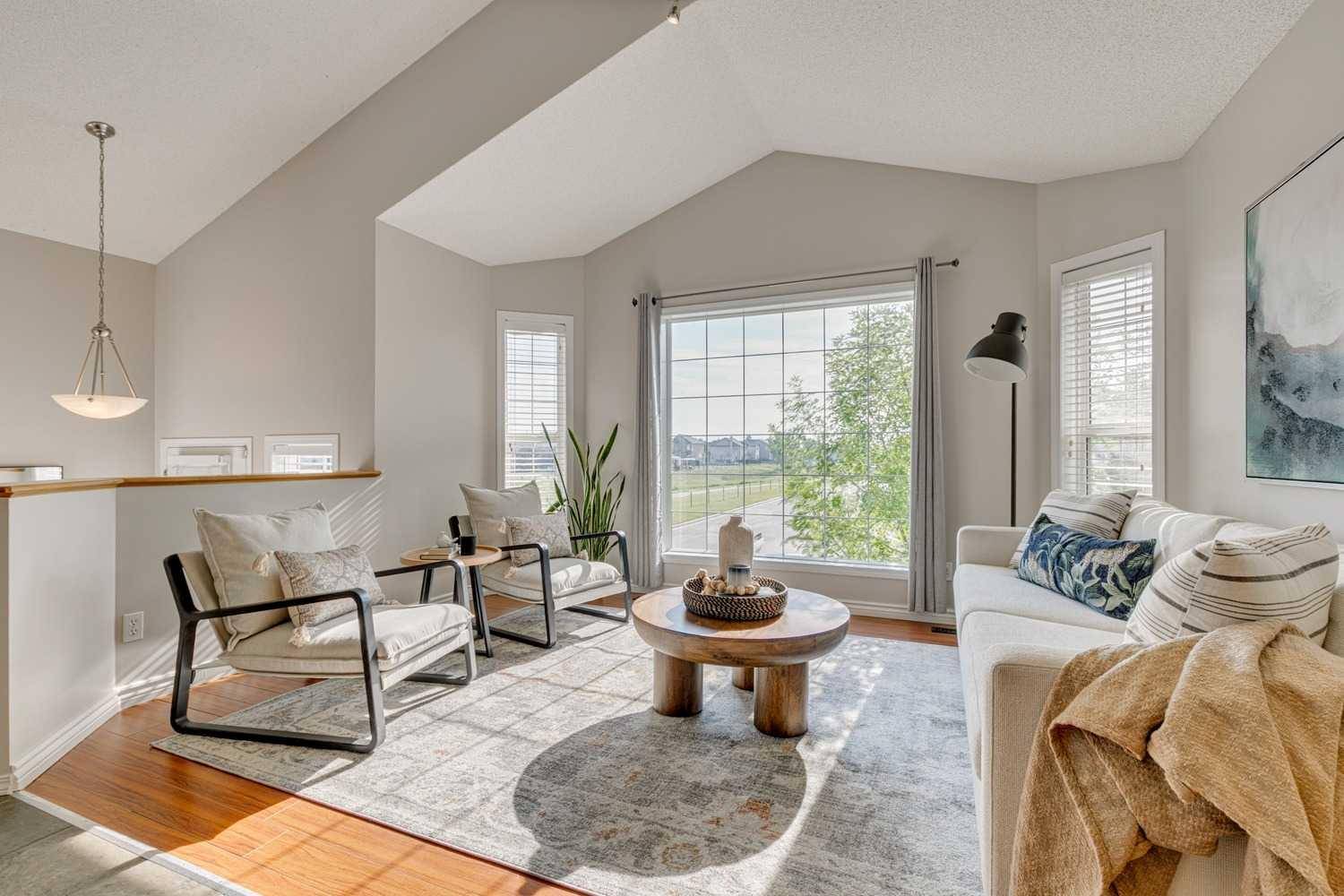 Okotoks, AB T1S 2L7,47 Cimarron Grove Close