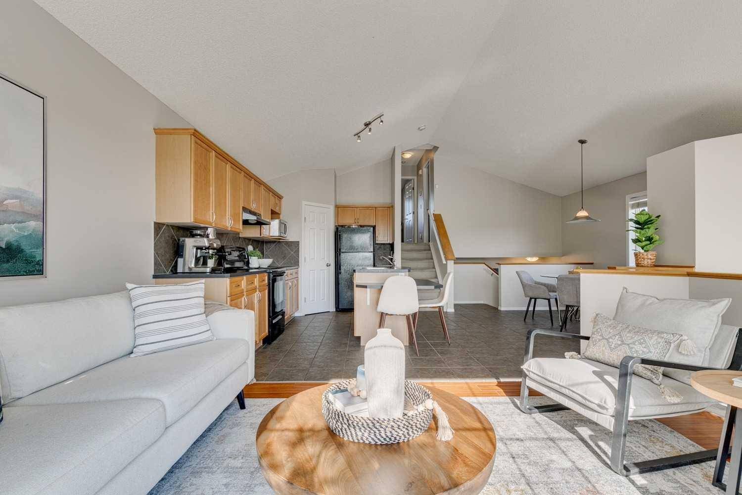 Okotoks, AB T1S 2L7,47 Cimarron Grove Close